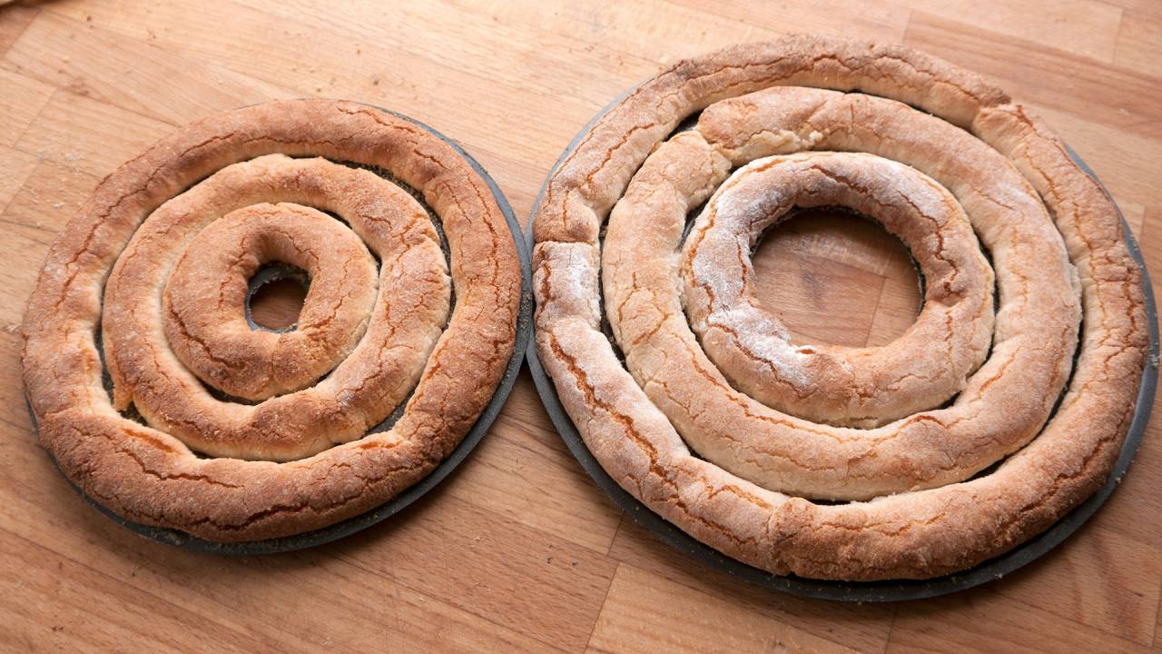 This is how small the difference is between baked enough (left) and baked too little.