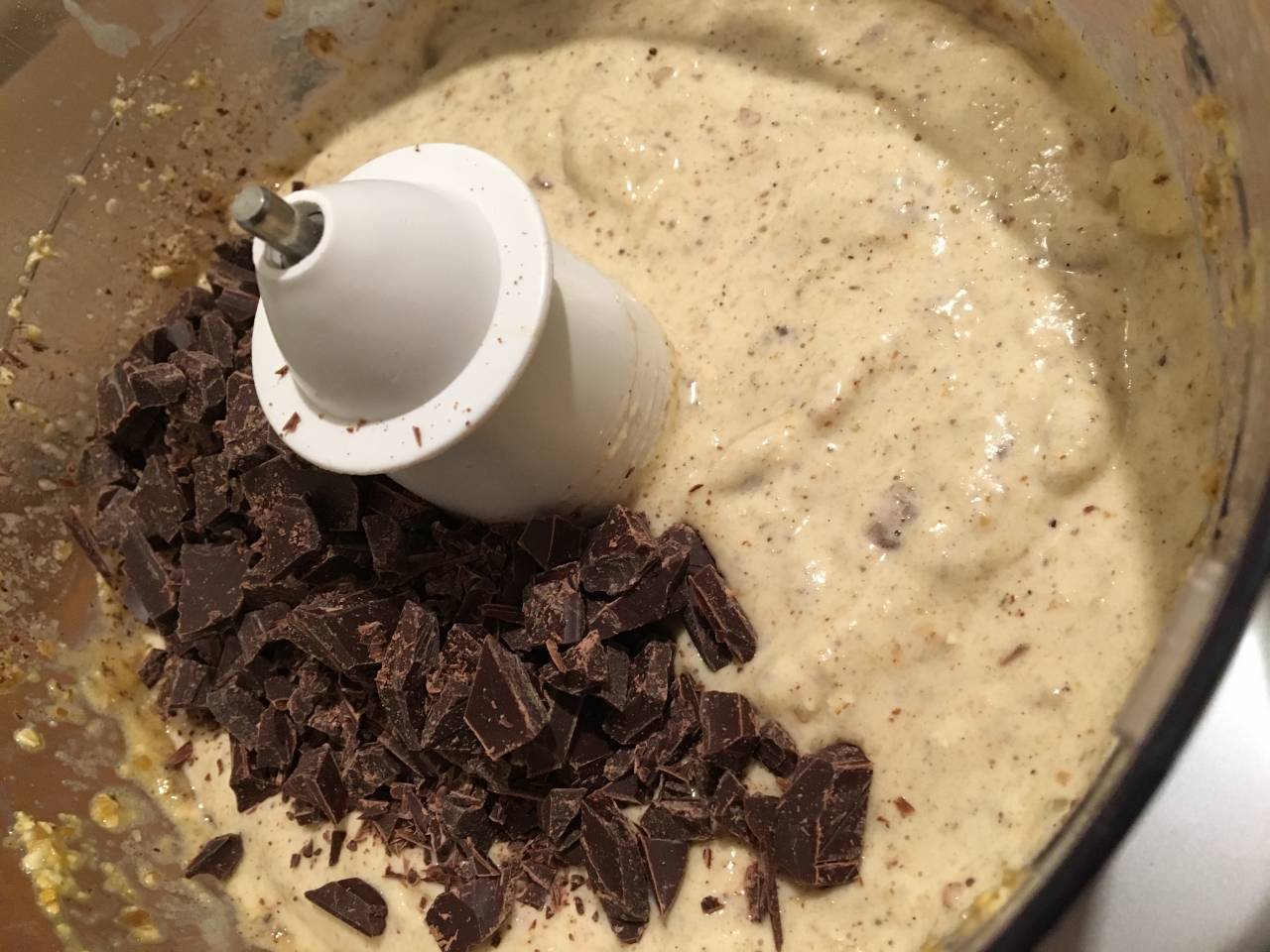 Tilsæt hakkede chokolade (100gram)